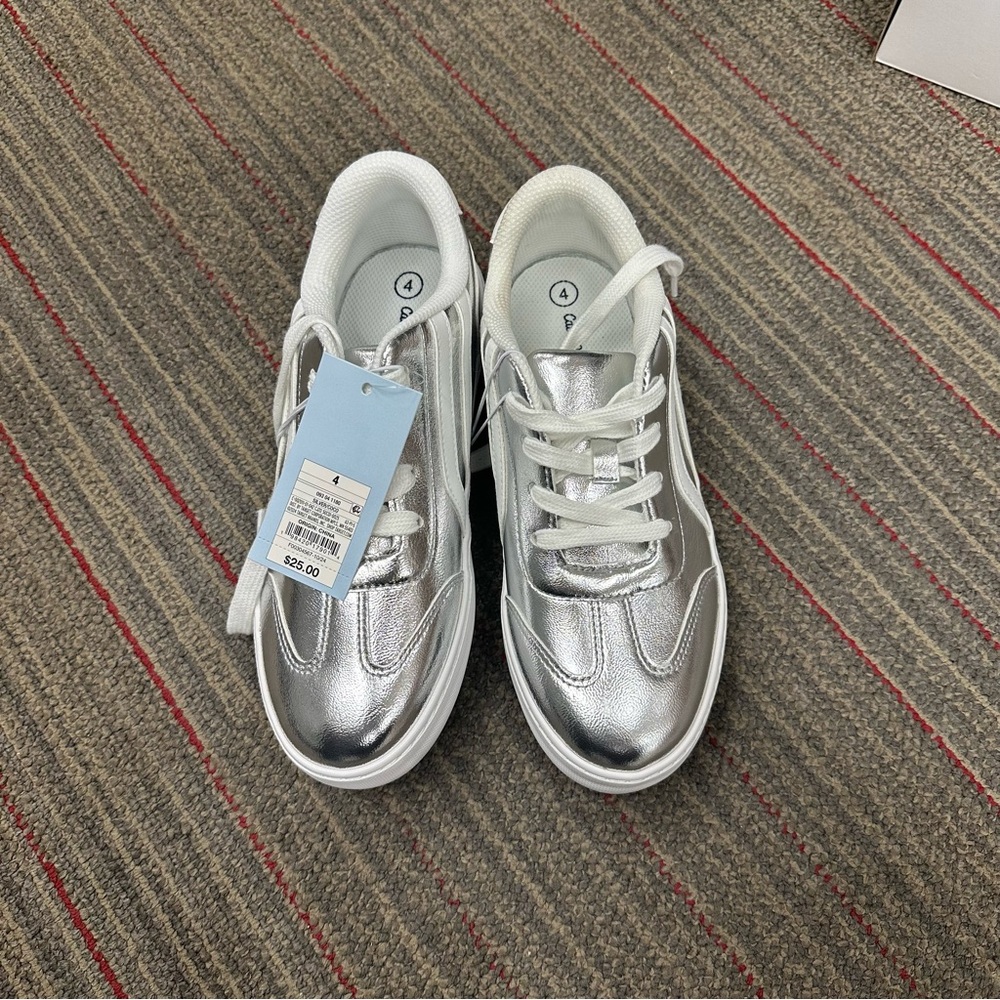 Y2K 2000s Silver white strips sneakers